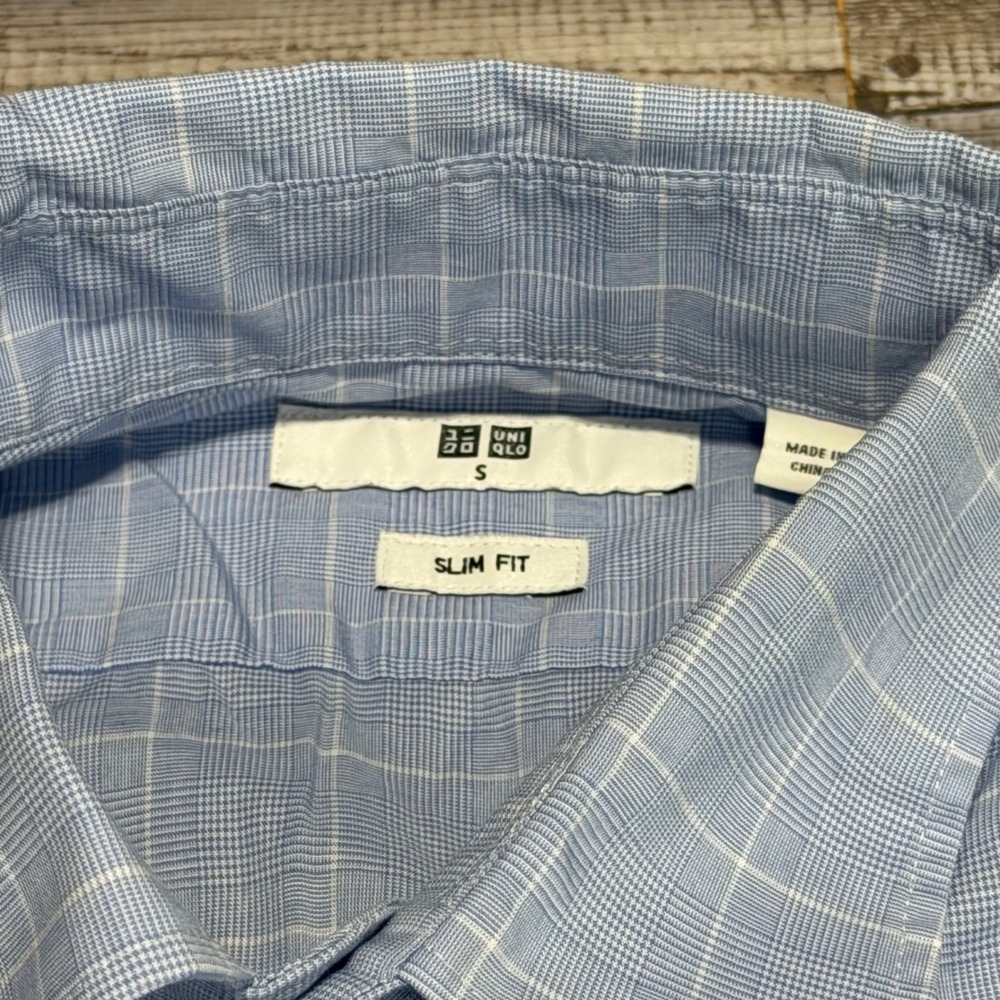 Uniqlo Button Down Shirt Mens Small Blue Slim Fit Plaid Long Sleeve - Picture 4 of 6